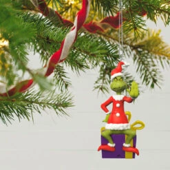 Hallmark Dr. Seuss's How The Grinch Stole Christmas!™ Grinch Peekbuster Ornament With Motion-Activated Sound 9 Hallmark Dr. Seuss's How The Grinch Stole Christmas!™ Grinch Peekbuster Ornament With Motion-Activated Sound -Hallmark Grinch Peekbuster Keepsake Ornament 2699QXI7067 02